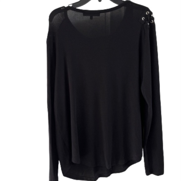 𝗚𝗲𝗻𝗲𝗿𝗮𝘁𝗶𝗼𝗻 𝗟𝗼𝘃𝗲 Vivi Tie Up Long Sleeve - Picture 5 of 10